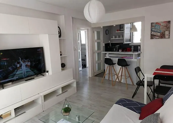 T2 Rive Droite Apartman *